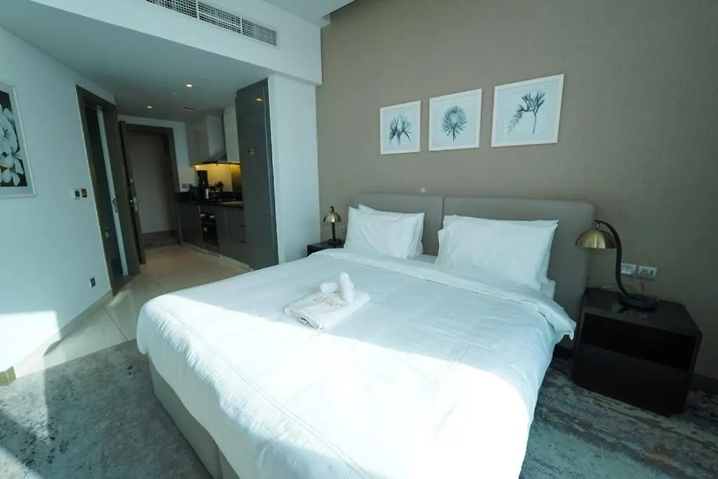 Apartment Huge Studio In Downtown Dubai, Six Minutes To Dubai Malls United Arab Emirates